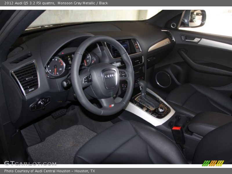 Monsoon Gray Metallic / Black 2012 Audi Q5 3.2 FSI quattro