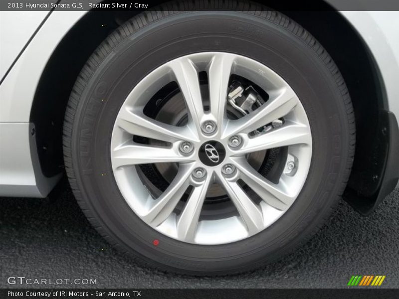 Radiant Silver / Gray 2013 Hyundai Sonata GLS