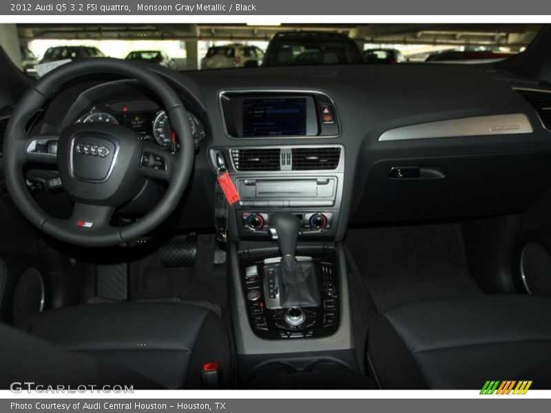 Monsoon Gray Metallic / Black 2012 Audi Q5 3.2 FSI quattro