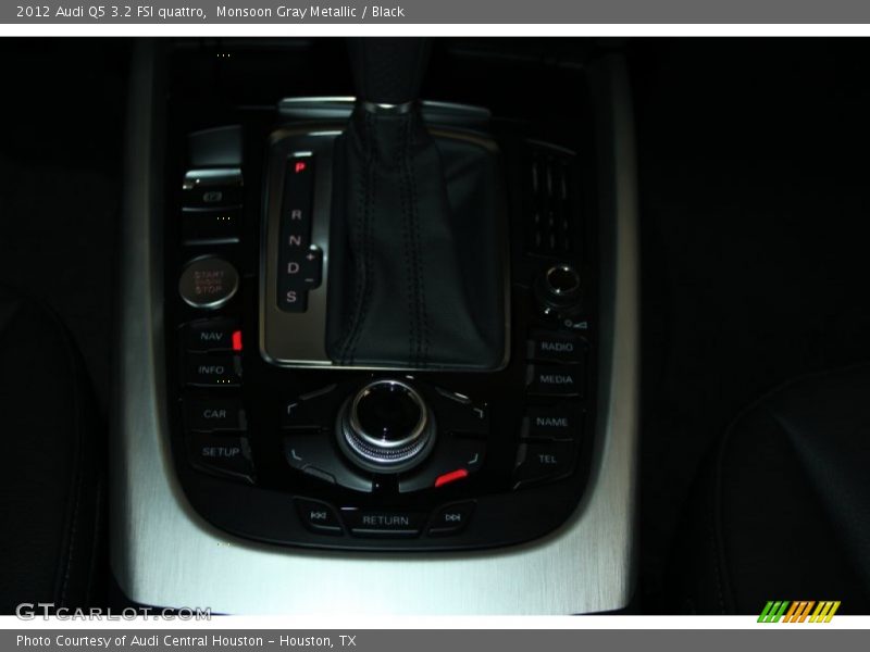 Monsoon Gray Metallic / Black 2012 Audi Q5 3.2 FSI quattro