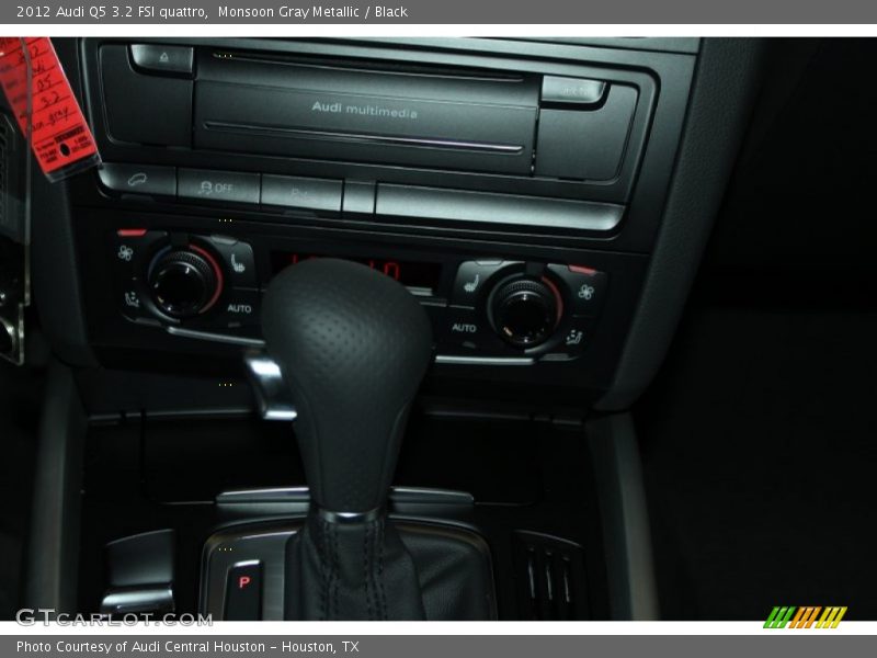 Monsoon Gray Metallic / Black 2012 Audi Q5 3.2 FSI quattro