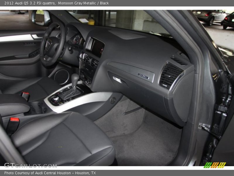 Monsoon Gray Metallic / Black 2012 Audi Q5 3.2 FSI quattro