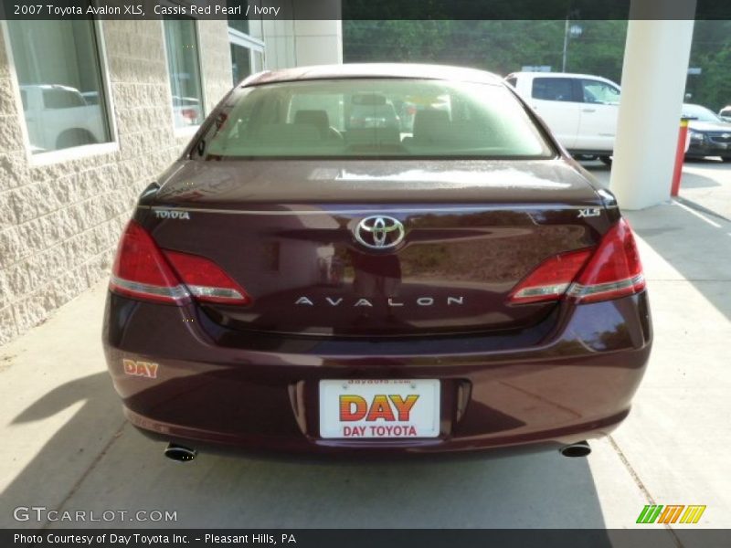 Cassis Red Pearl / Ivory 2007 Toyota Avalon XLS