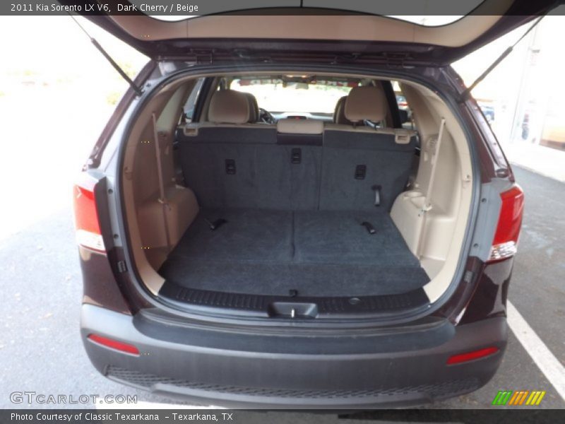 Dark Cherry / Beige 2011 Kia Sorento LX V6