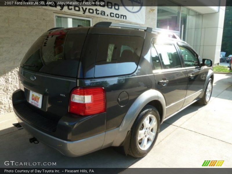 Alloy Metallic / Pebble Beige 2007 Ford Freestyle SEL AWD