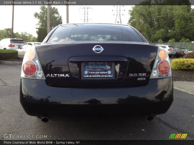 Super Black / Charcoal 2004 Nissan Altima 3.5 SE