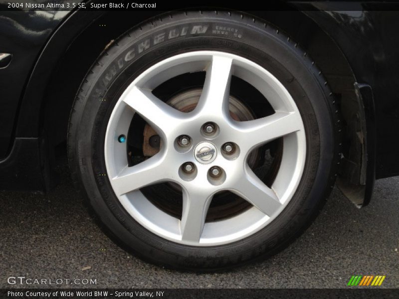 Super Black / Charcoal 2004 Nissan Altima 3.5 SE