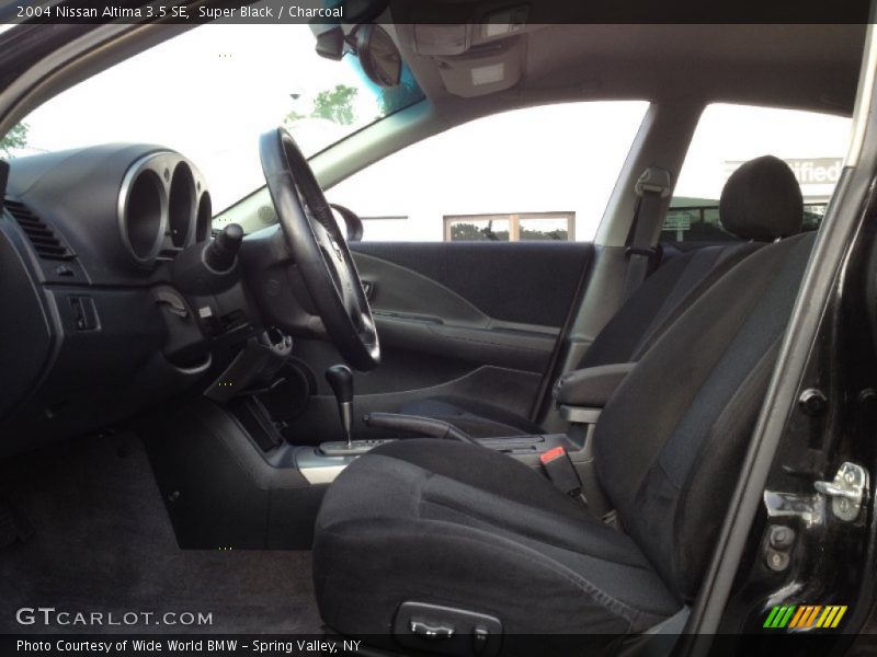 Super Black / Charcoal 2004 Nissan Altima 3.5 SE