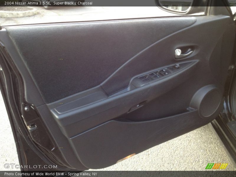 Super Black / Charcoal 2004 Nissan Altima 3.5 SE