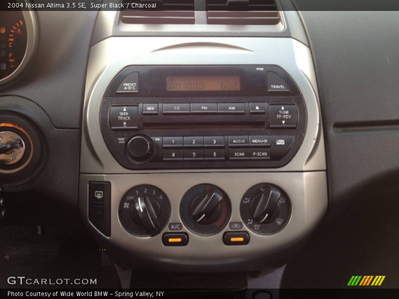 Super Black / Charcoal 2004 Nissan Altima 3.5 SE