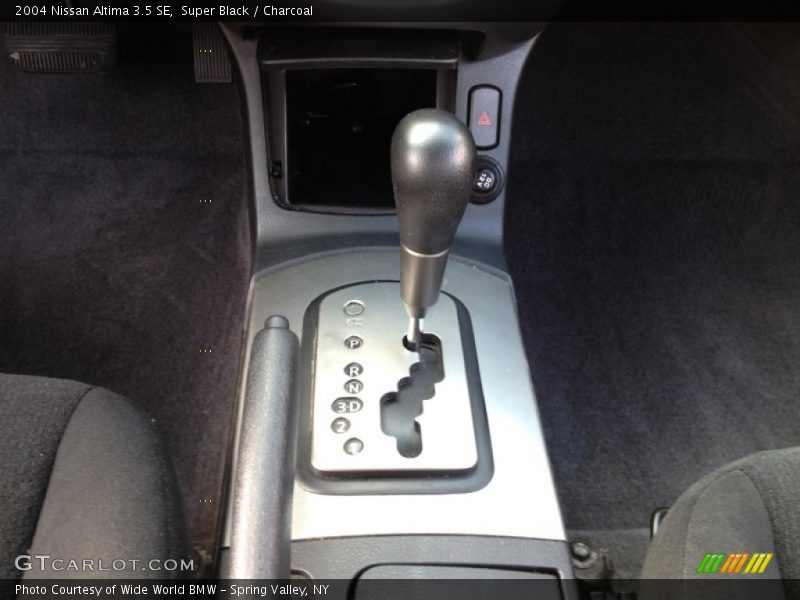 Super Black / Charcoal 2004 Nissan Altima 3.5 SE