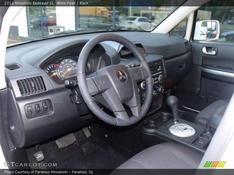 White Pearl / Black 2011 Mitsubishi Endeavor LS