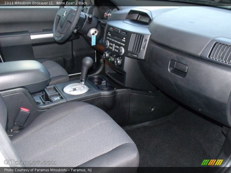 White Pearl / Black 2011 Mitsubishi Endeavor LS