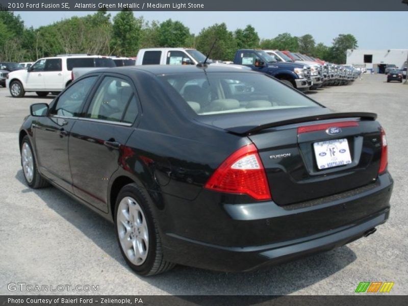 Atlantis Green Metallic / Medium Light Stone 2010 Ford Fusion SE