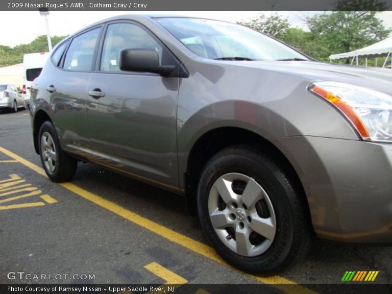Gotham Gray / Gray 2009 Nissan Rogue S AWD