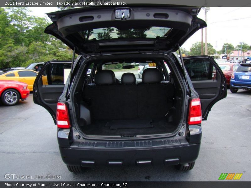 Tuxedo Black Metallic / Charcoal Black 2011 Ford Escape Limited