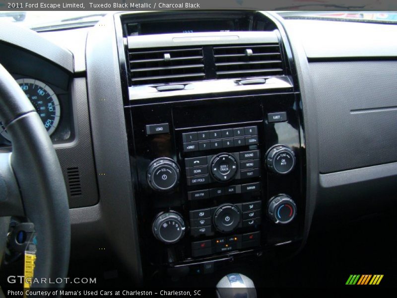 Tuxedo Black Metallic / Charcoal Black 2011 Ford Escape Limited