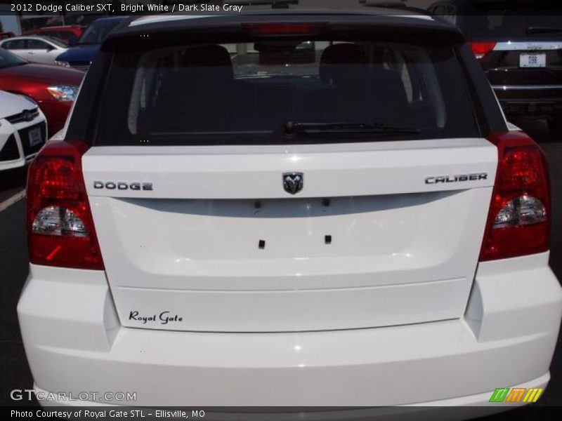 Bright White / Dark Slate Gray 2012 Dodge Caliber SXT