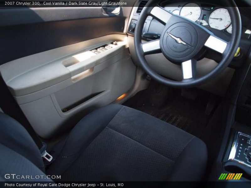 Cool Vanilla / Dark Slate Gray/Light Graystone 2007 Chrysler 300