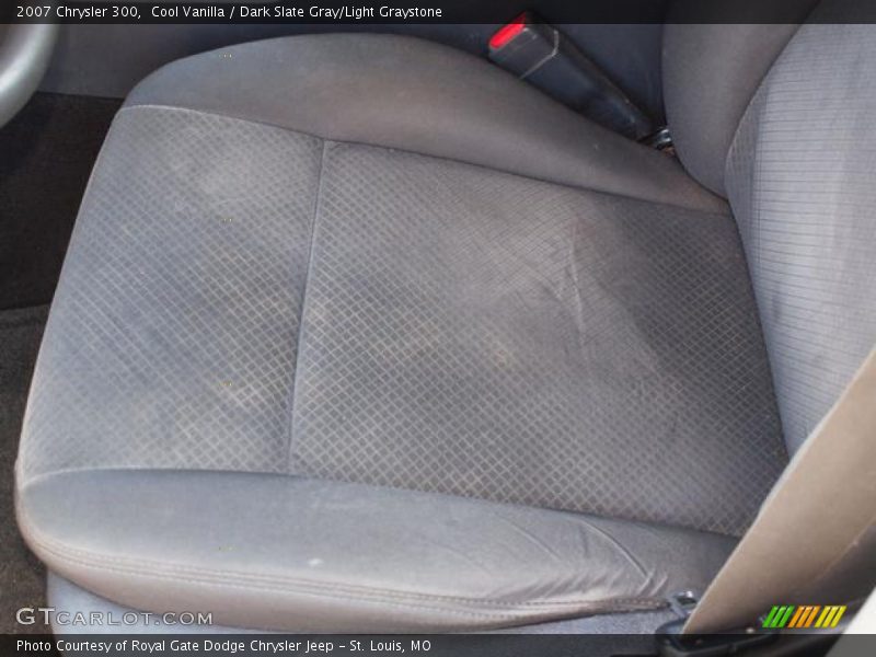 Cool Vanilla / Dark Slate Gray/Light Graystone 2007 Chrysler 300