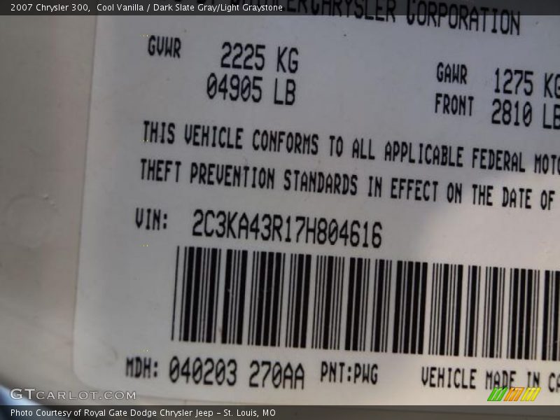 Cool Vanilla / Dark Slate Gray/Light Graystone 2007 Chrysler 300