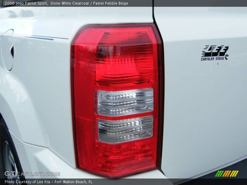 Stone White Clearcoat / Pastel Pebble Beige 2008 Jeep Patriot Sport