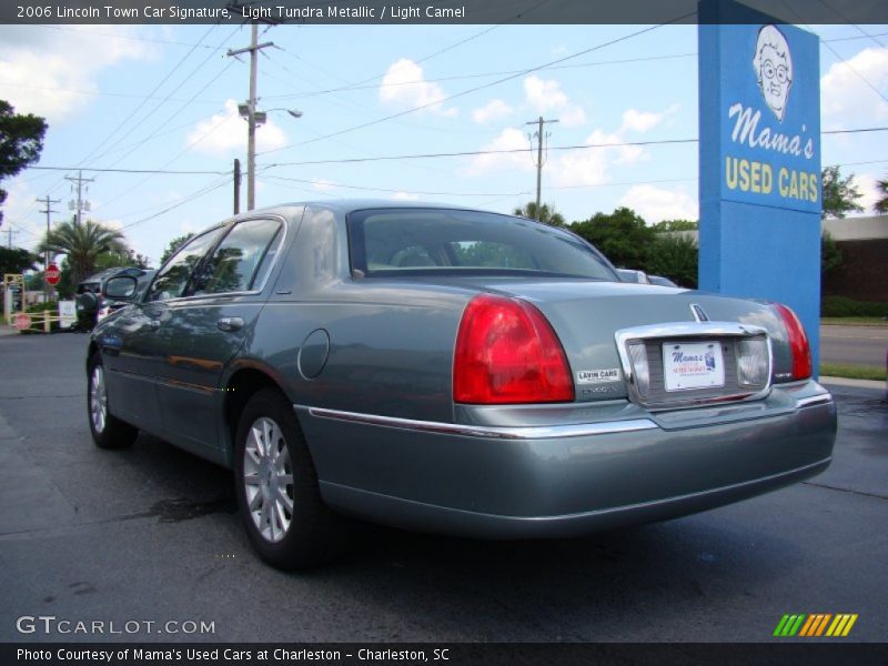 Light Tundra Metallic / Light Camel 2006 Lincoln Town Car Signature