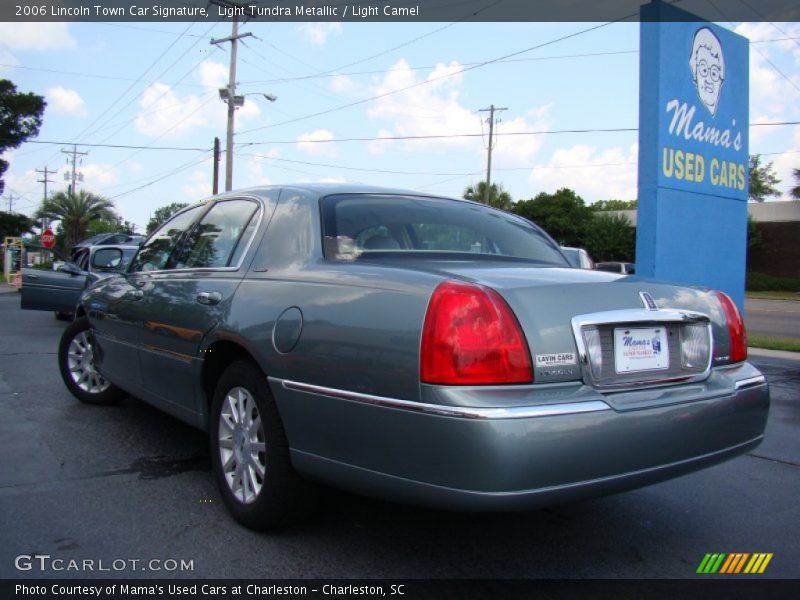 Light Tundra Metallic / Light Camel 2006 Lincoln Town Car Signature