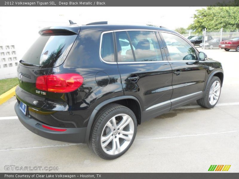 Deep Black Metallic / Black 2012 Volkswagen Tiguan SEL