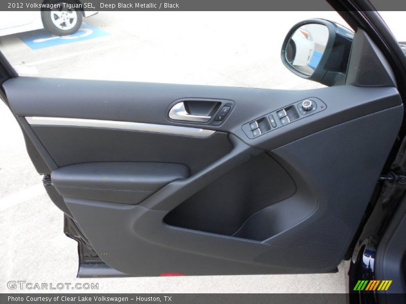 Door Panel of 2012 Tiguan SEL