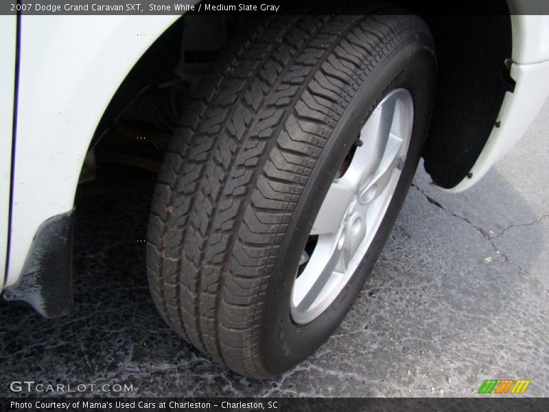 Stone White / Medium Slate Gray 2007 Dodge Grand Caravan SXT