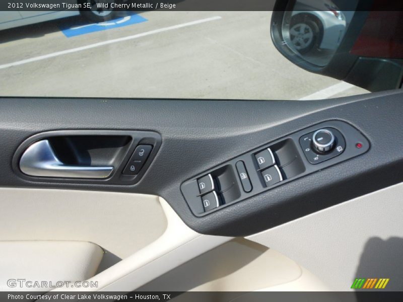 Wild Cherry Metallic / Beige 2012 Volkswagen Tiguan SE