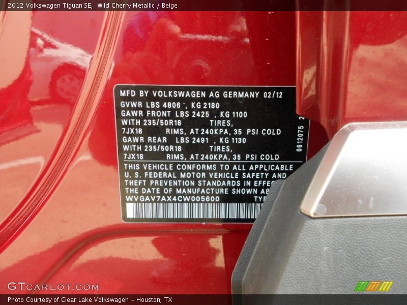 Wild Cherry Metallic / Beige 2012 Volkswagen Tiguan SE