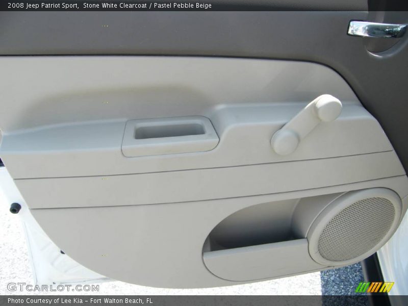 Stone White Clearcoat / Pastel Pebble Beige 2008 Jeep Patriot Sport