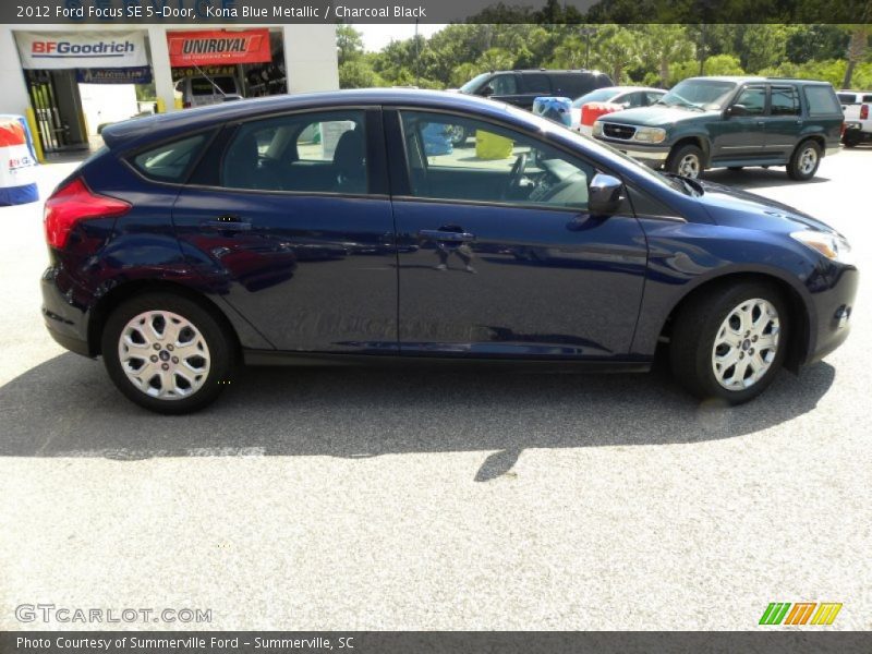 Kona Blue Metallic / Charcoal Black 2012 Ford Focus SE 5-Door