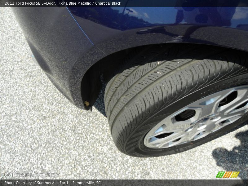 Kona Blue Metallic / Charcoal Black 2012 Ford Focus SE 5-Door