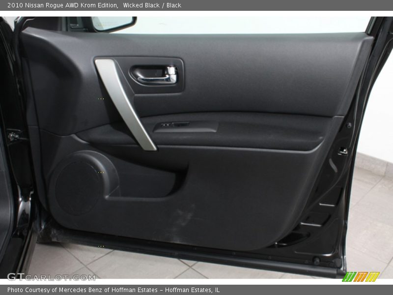 Door Panel of 2010 Rogue AWD Krom Edition