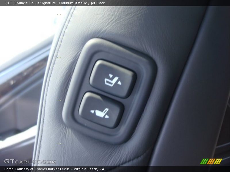 Platinum Metallic / Jet Black 2012 Hyundai Equus Signature