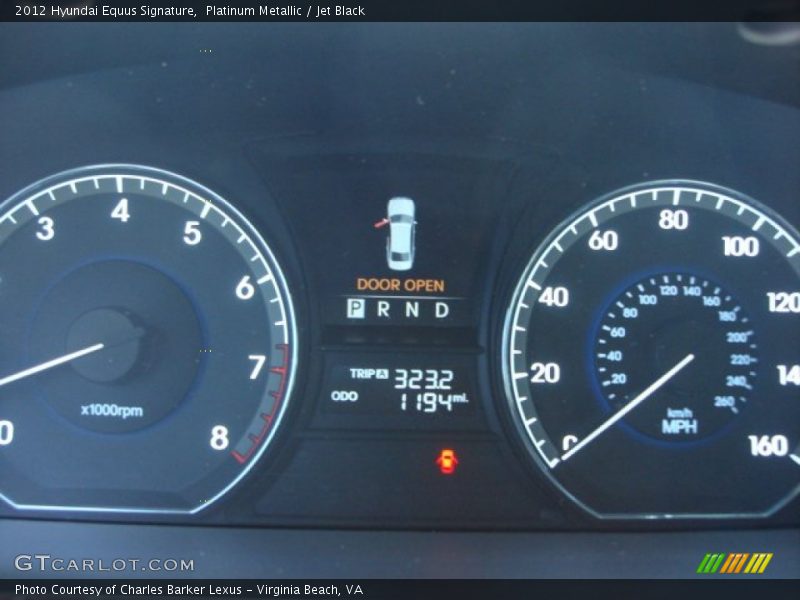 Platinum Metallic / Jet Black 2012 Hyundai Equus Signature