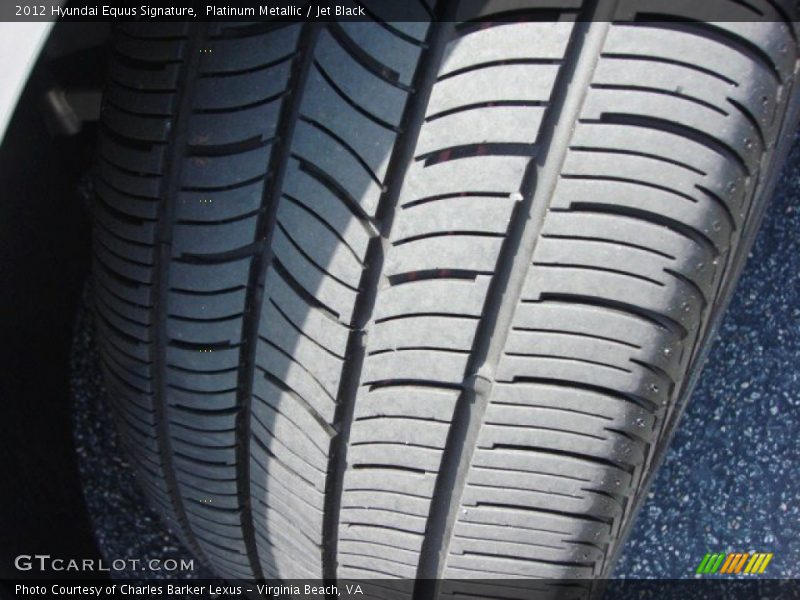 Platinum Metallic / Jet Black 2012 Hyundai Equus Signature