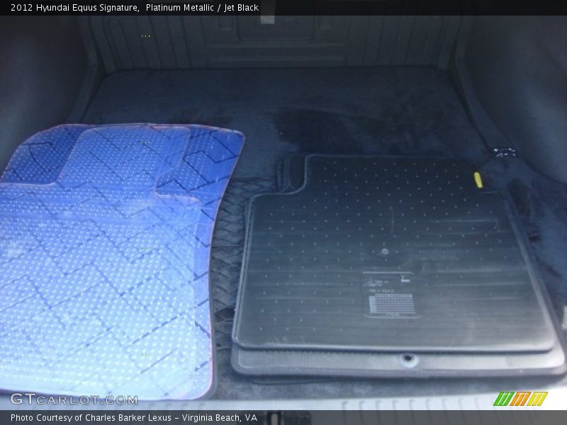 Platinum Metallic / Jet Black 2012 Hyundai Equus Signature
