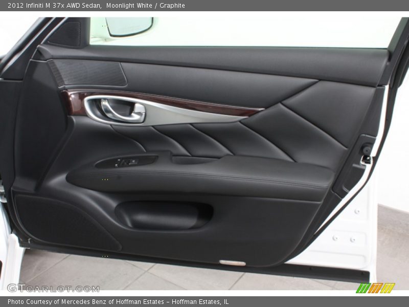Door Panel of 2012 M 37x AWD Sedan
