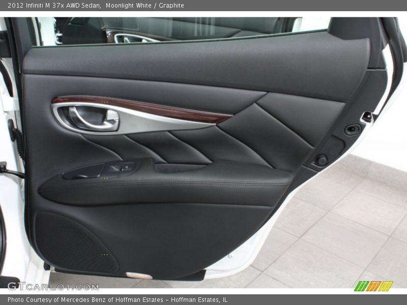 Door Panel of 2012 M 37x AWD Sedan