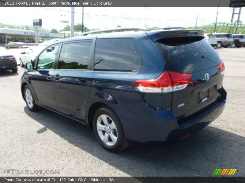 South Pacific Blue Pearl / Light Gray 2011 Toyota Sienna LE