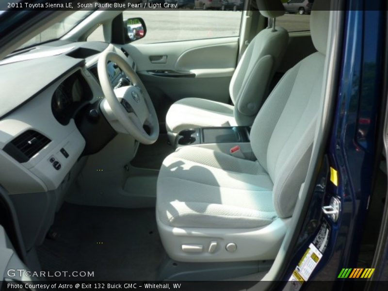 South Pacific Blue Pearl / Light Gray 2011 Toyota Sienna LE