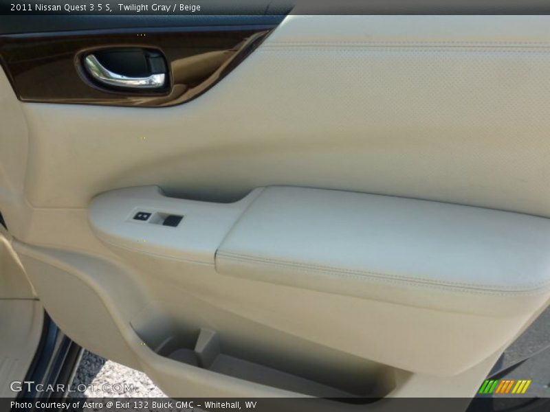 Twilight Gray / Beige 2011 Nissan Quest 3.5 S