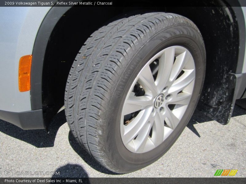 Reflex Silver Metallic / Charcoal 2009 Volkswagen Tiguan S