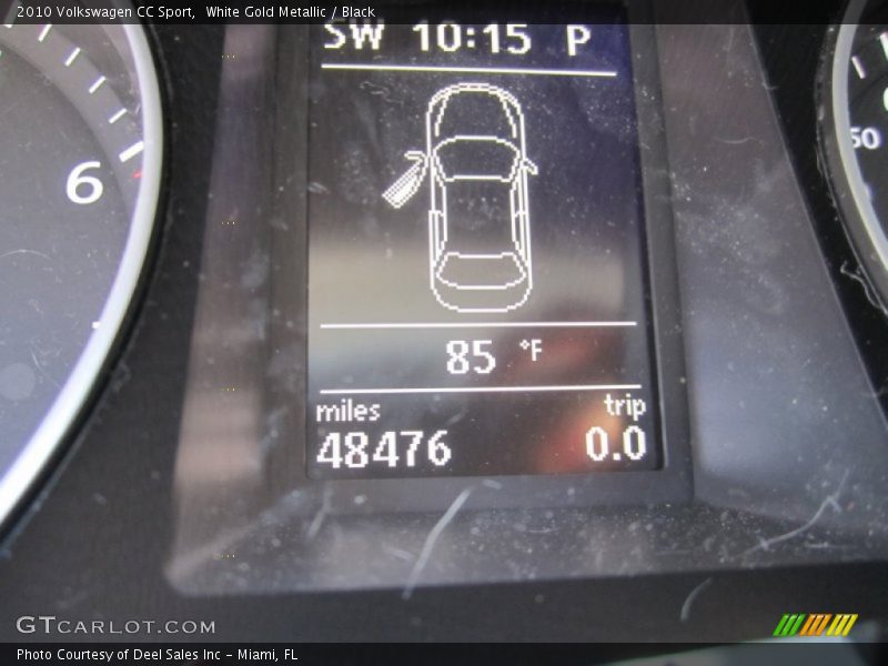 White Gold Metallic / Black 2010 Volkswagen CC Sport