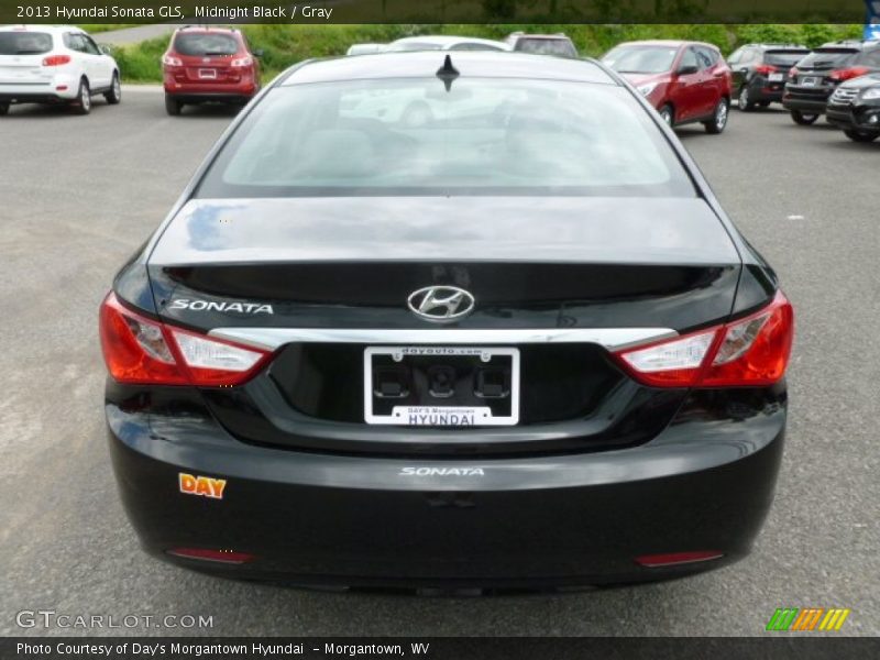 Midnight Black / Gray 2013 Hyundai Sonata GLS