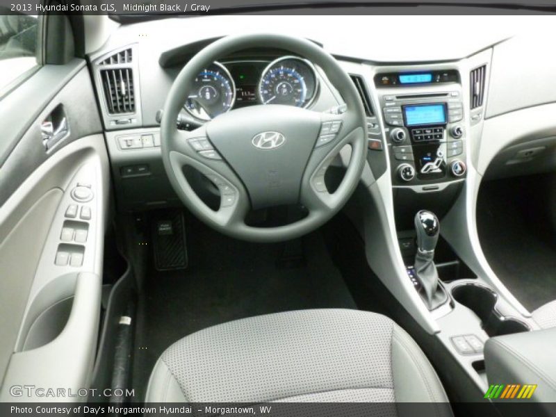 Midnight Black / Gray 2013 Hyundai Sonata GLS